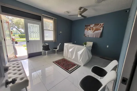 1016 Ponce De Leon Blvd # 2, Other City - In The State Of Florida FL 33756