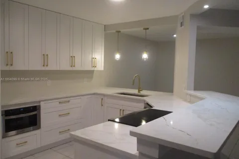 6531 SE Federal Hwy # F107, Stuart FL 34997