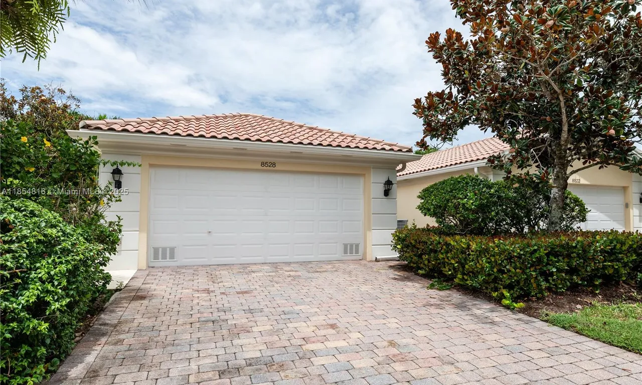 8528 SE Retreat Drive, Hobe Sound FL 33455