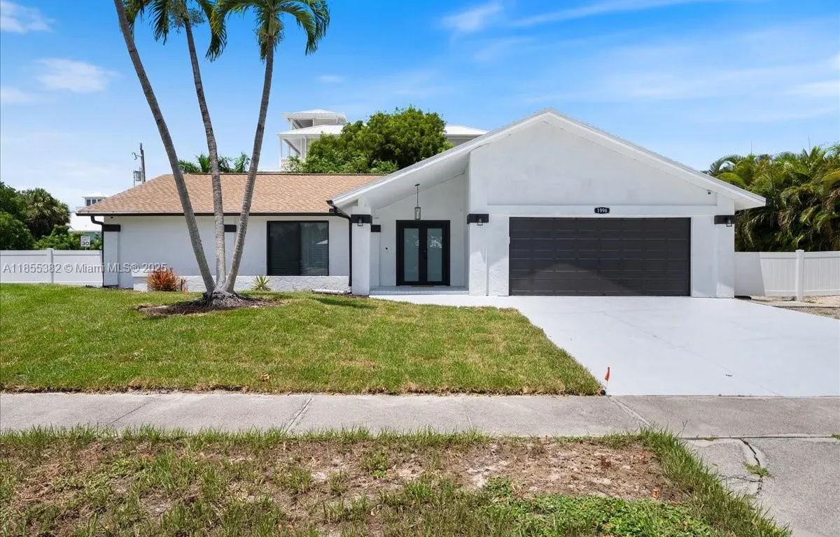 1996 Sheffield Ave, Marco Island FL 34145