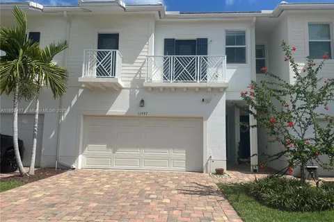 11997 Park Central, Royal Palm Beach FL 33411