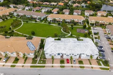 11997 Park Central, Royal Palm Beach FL 33411
