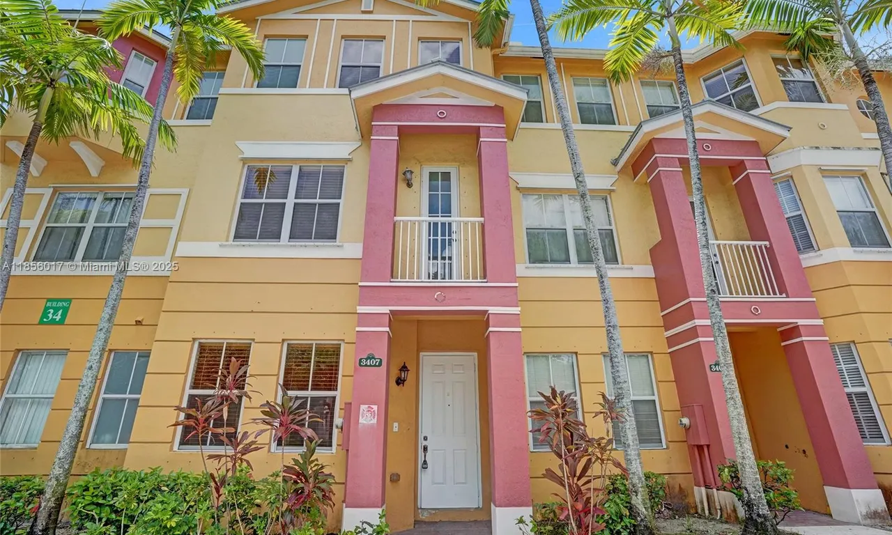 3407 Shoma Dr, Royal Palm Beach FL 33414