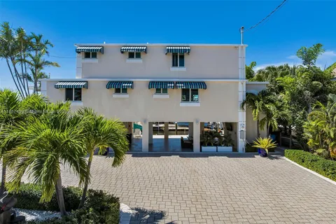 122 Court Contessa, Islamorada FL 33036