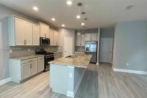 12748 BRODLOVE LN, Winter Garden FL 34787 8636