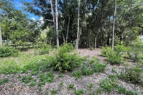 210 pines st, Other City - In The State Of Florida FL 32640