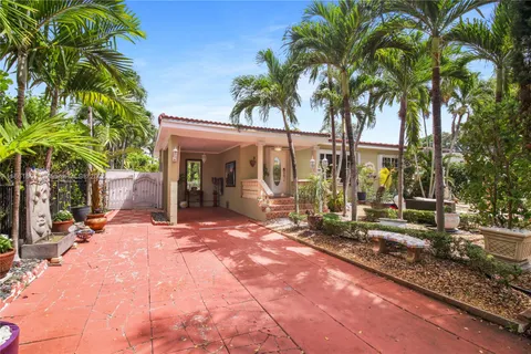 6101 SW 13th Ter, West Miami FL 33144