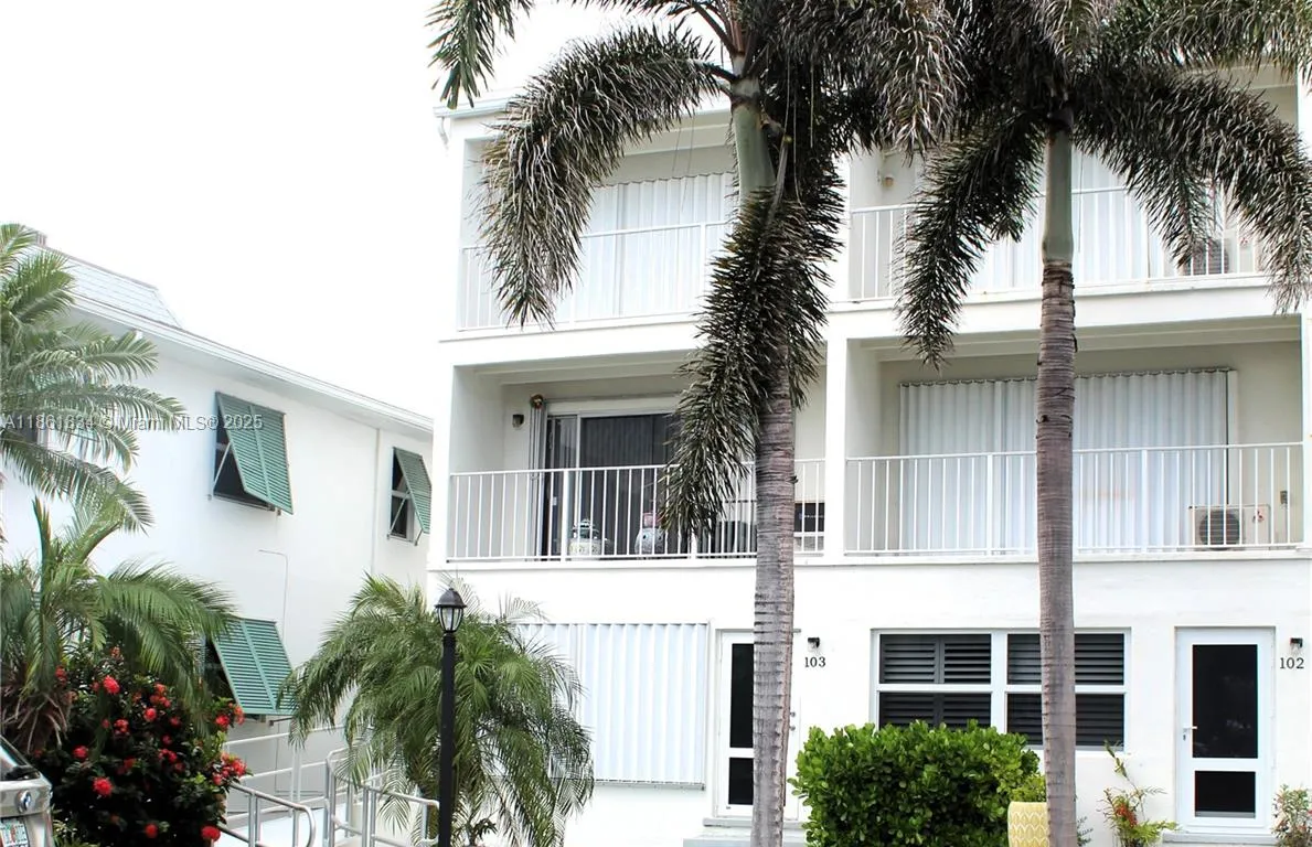 4001 S Ocean Blvd # 103, South Palm Beach FL 33480