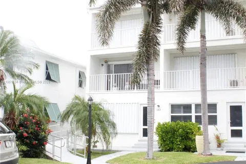 4001 S Ocean Blvd # 103, South Palm Beach FL 33480