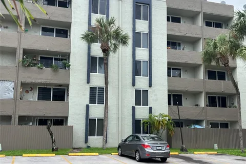10000 NW 80th Ct # 2166, Hialeah Gardens FL 33016
