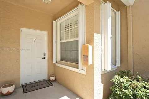 108 Lighthouse Cir, Tequesta FL 33469