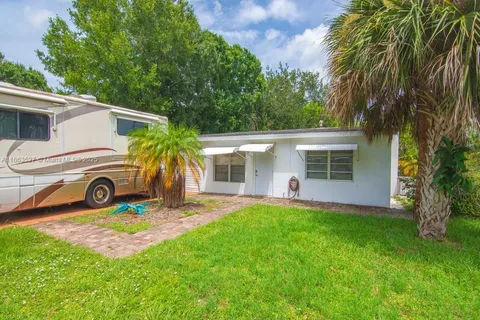 1650 5 Ave, Vero Beach FL 32960