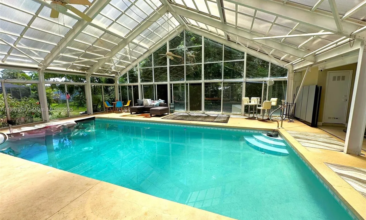 201 Poinciana St, Sebastian FL 32958