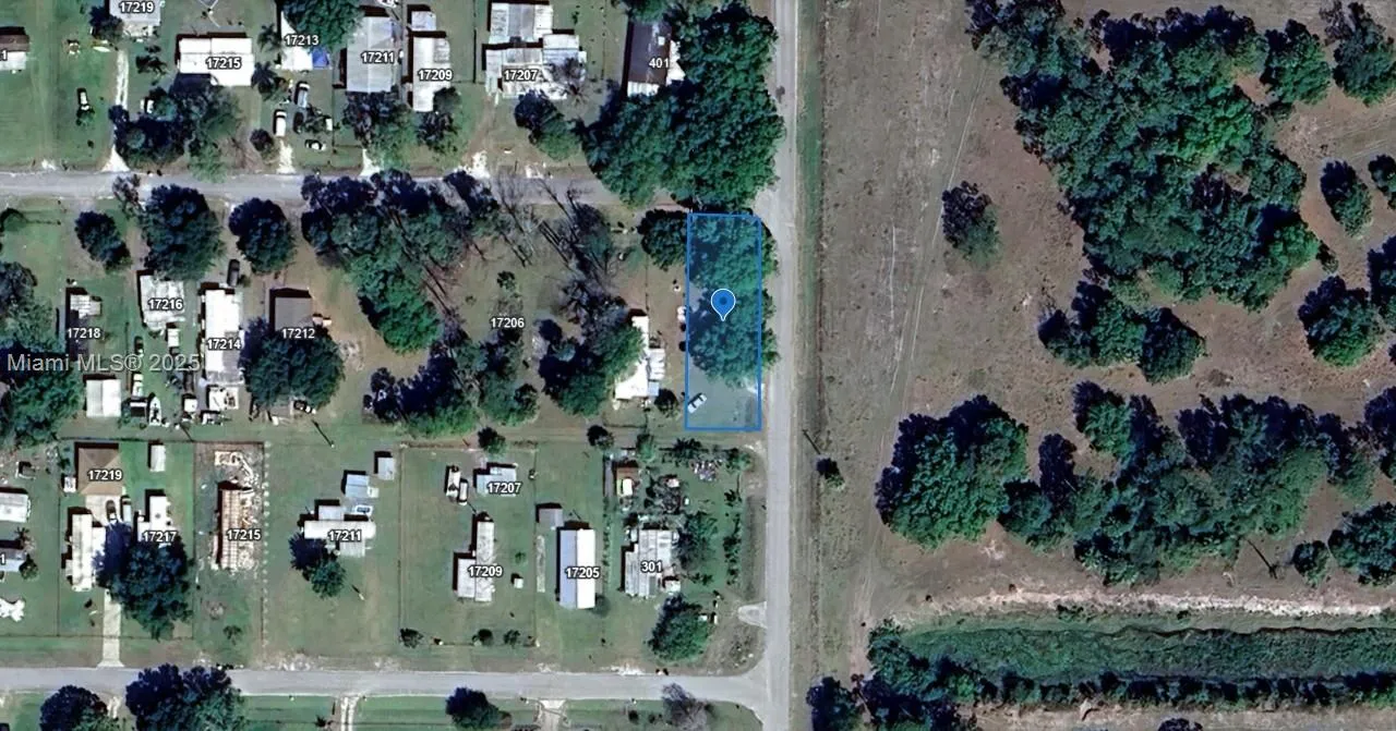 323 Jordan Ter, Okeechobee FL 34974