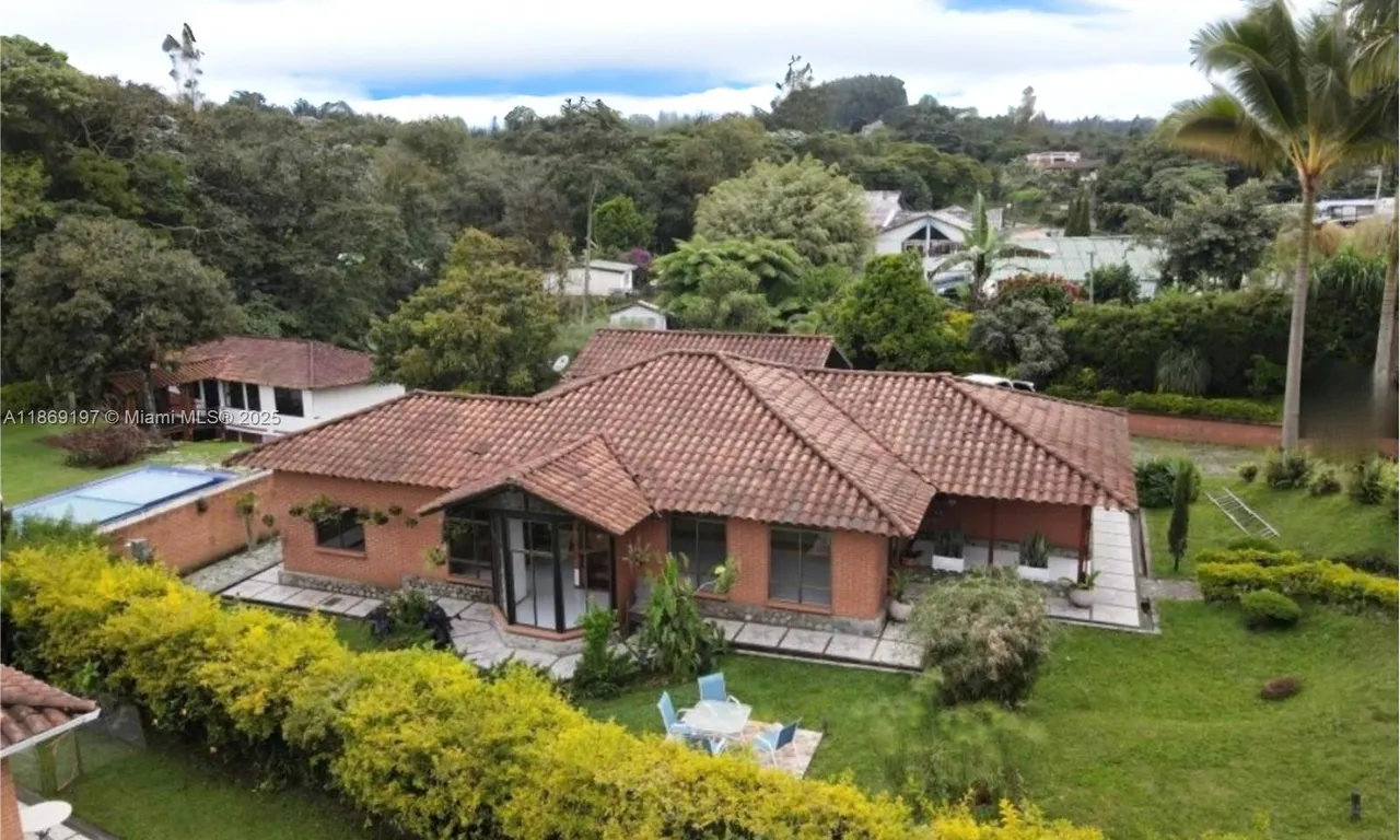 KM 7 Autopista del Cafe, FL 631001