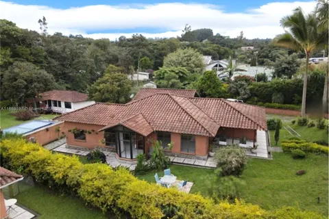 KM 7 Autopista del Cafe, FL 631001