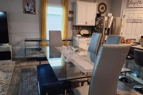 2271 SW Arlington Dr SW, Vero Beach FL 32968