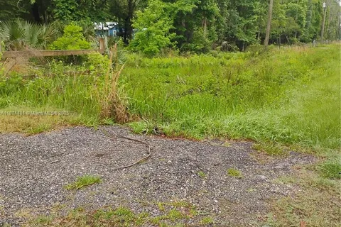 228 Atkins, Cresent City FL 32139