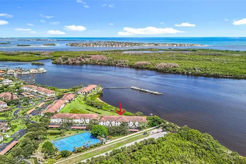 6082 SE Landing Way # 11, Stuart FL 34997