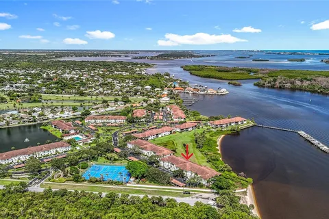 6082 SE Landing Way # 11, Stuart FL 34997