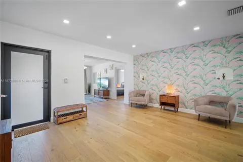 156 NW 90th St, El Portal FL 33150