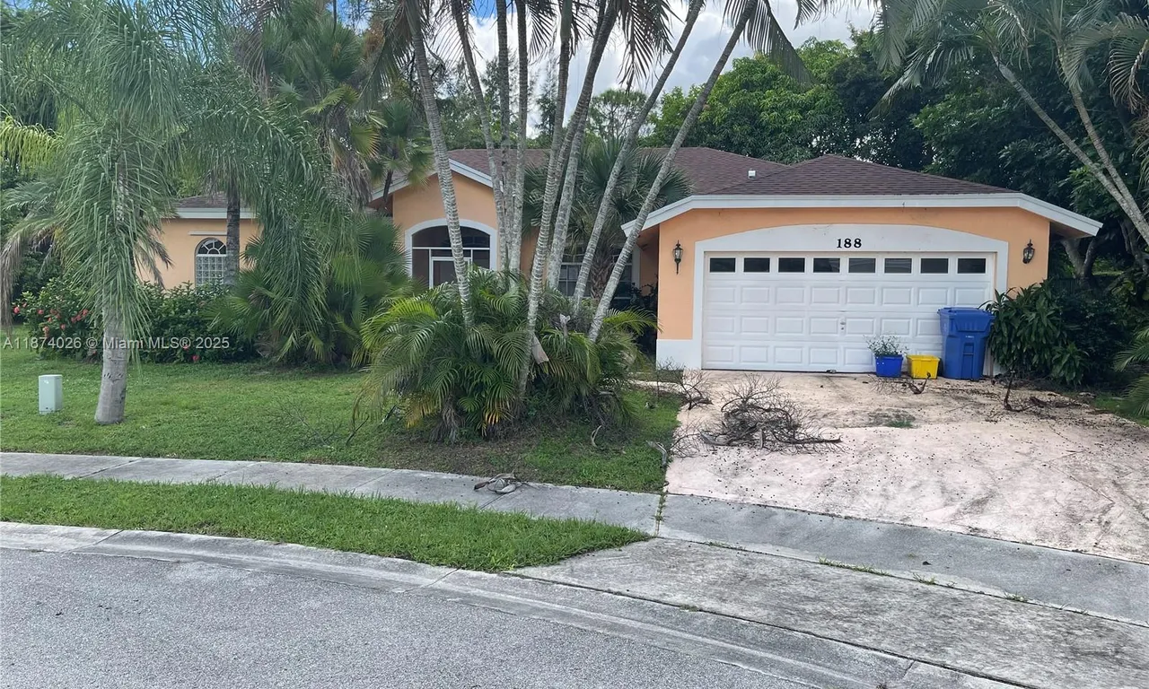 188 Gulfstream Cir, Royal Palm Beach FL 33411