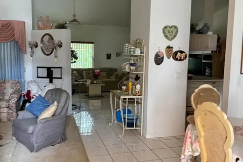 188 Gulfstream Cir, Royal Palm Beach FL 33411