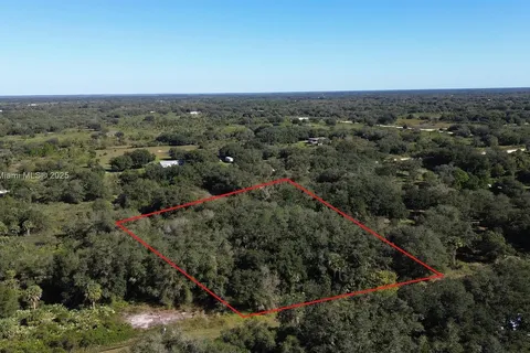 2129 NW 252 Street, Okeechobee FL 34972