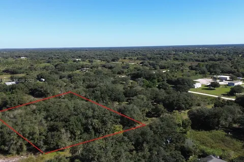 2129 NW 252 Street, Okeechobee FL 34972