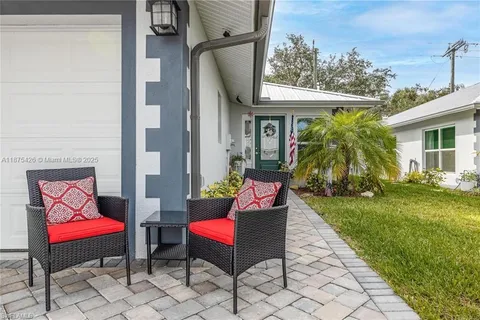 200 Village Circle, La Belle FL 33935