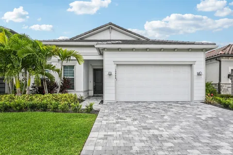 10444 Northbrook Cir, Palm Beach Gardens FL 33412