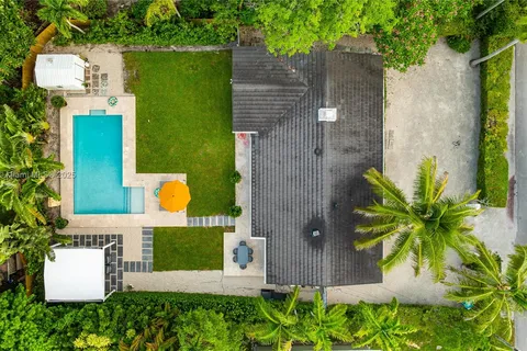 11403 NE 8th Ave, Biscayne Park FL 33161