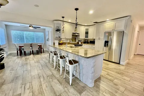 6411 SW 22nd St, West Miami FL 33155