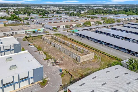 9310 Ulmerton Rd # 4, Largo FL 33773