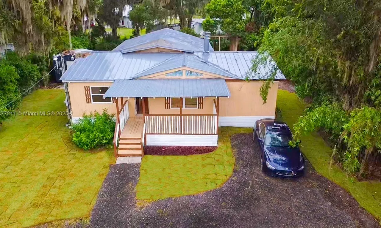 260 Old Highway 17, Other City - In The State Of Florida FL 32181