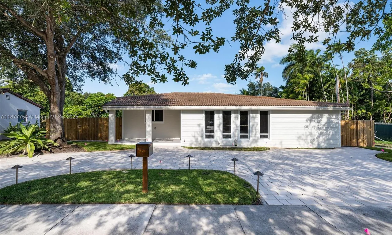 234 Minola Dr, Miami Springs FL 33166