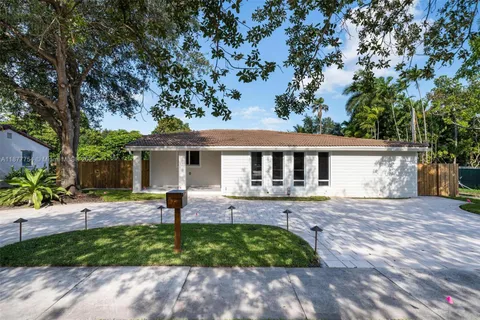 234 Minola Dr, Miami Springs FL 33166