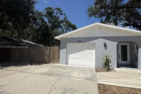 3985 Proctor Rd, Sarasota FL 34233