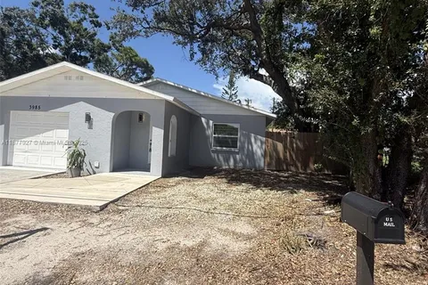 3985 Proctor Rd, Sarasota FL 34233