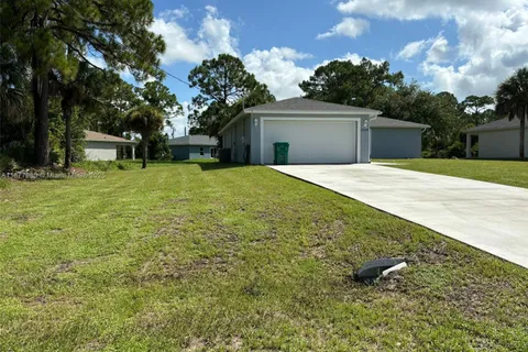 5038 W TRADEWINDS CIR, La Belle FL 33935