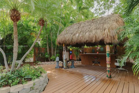 141 Ocean Dr, Tavernier FL 33070