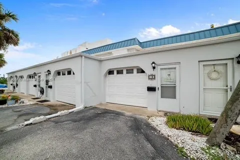 2750 OCEAN SHORE BLVD # 18, Ormond Beach FL 32176