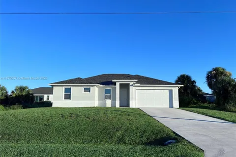 324 Kansas Terr, La Belle FL 33939