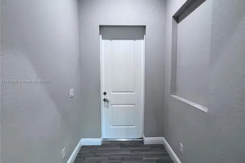 324 Kansas Terr, La Belle FL 33939