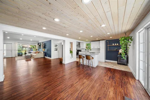 475 NW 88th Ter, El Portal FL 33150