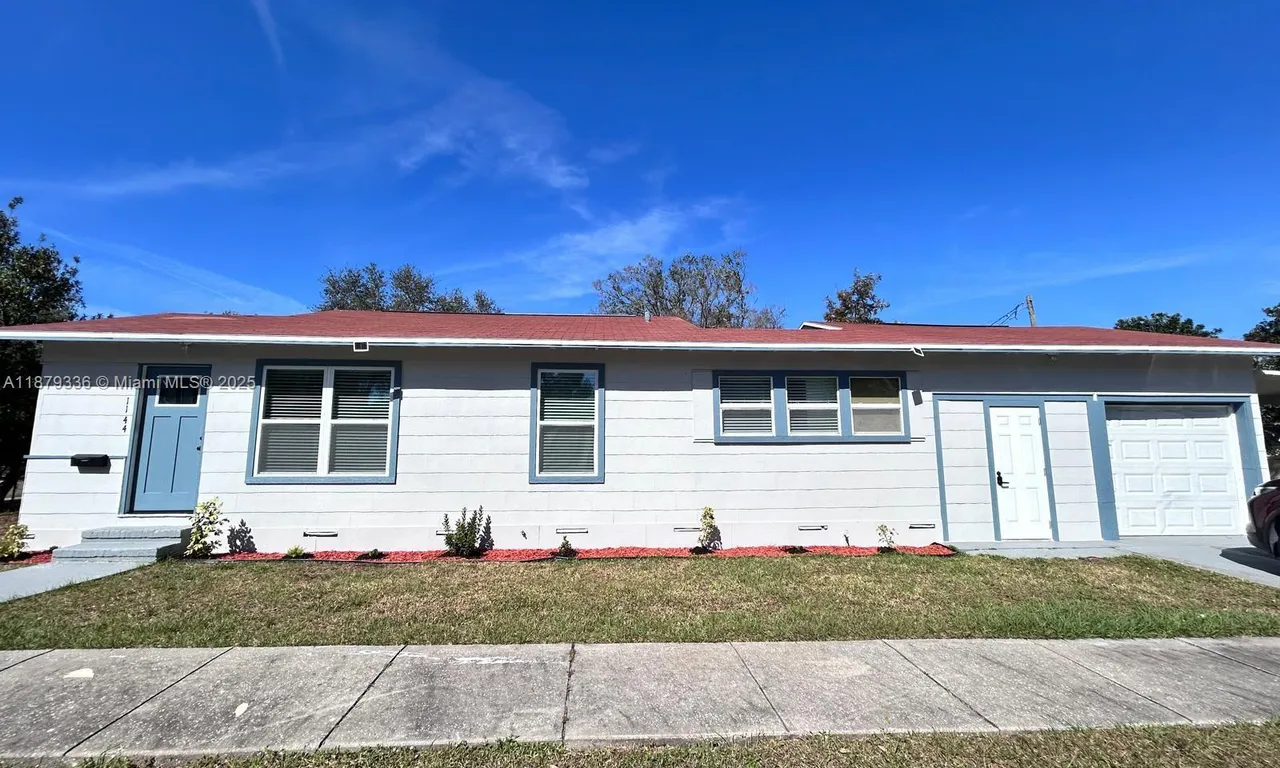 1144 46th St S, St Petersburg FL 33711