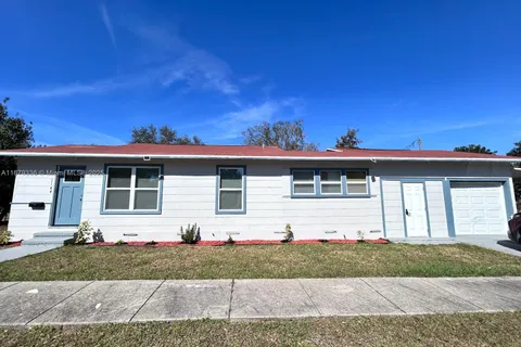 1144 46th St S, St Petersburg FL 33711