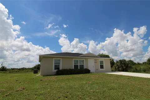 7065 Berwirck Cir, La Belle FL 33935