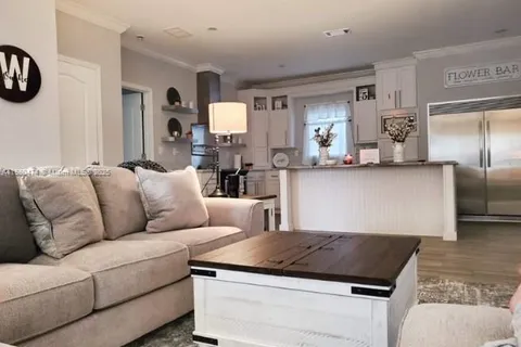 582 Lagoon Oaks Dr, Panama City FL 32408