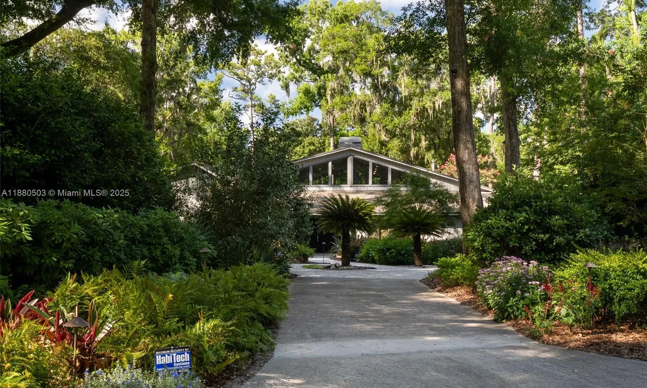 2261 NW 24th Ave, Gainesville FL 32605